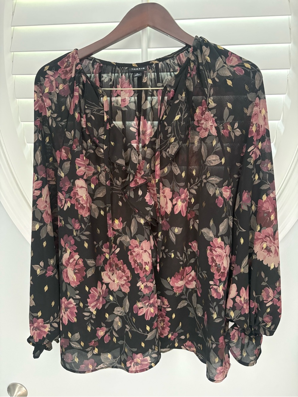Torrid size 2 floral flowy blouse
